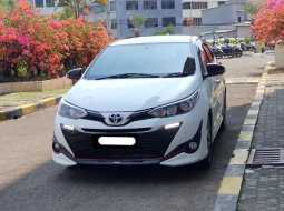 Toyota Yaris TRD Sportivo 2020 putih cash kredit proses bisa dibantu