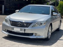 TOYOTA CAMRY V 2.5 AT SILVER 2013 3