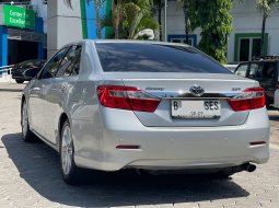 TOYOTA CAMRY V 2.5 AT SILVER 2013 6