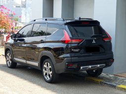 Mitsubishi Xpander Cross NewPremium Package CVT 2022 hitam km 18 ribuan cash kredit proses bisa 21