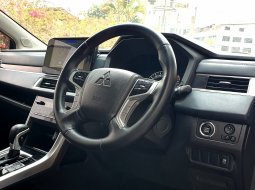 Mitsubishi Xpander Cross NewPremium Package CVT 2022 hitam km 18 ribuan cash kredit proses bisa 10