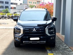 Mitsubishi Xpander Cross NewPremium Package CVT 2022 hitam km 18 ribuan cash kredit proses bisa 1