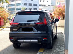 Mitsubishi Xpander Cross NewPremium Package CVT 2022 hitam km 18 ribuan cash kredit proses bisa 5