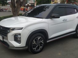 Jual mobil Hyundai Creta 1.5 Prime 2022 Putih Twotone KM 35Rbuan TDP 5jutaan