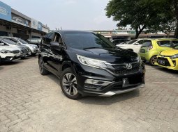 Honda CR-V 2.4 i-VTEC 2015 AT Hitam Istimewa Murah