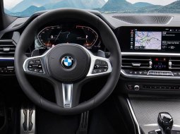 BMW 3 Series 320d 2019 Putih 2