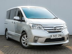 Nissan Serena Highway Star 2013 AT