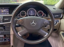 ORI Mercedes Benz E250 W212 2010 kondisi full ori 12