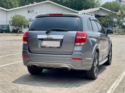 Chevrolet Captiva LTZ 2017 Abu-abu 6