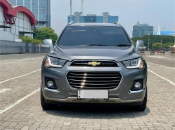 Chevrolet Captiva LTZ 2017 Abu-abu 1