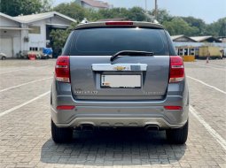 Chevrolet Captiva LTZ 2017 Abu-abu 4