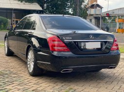 Mercedes-Benz S-Class S 300 L 2011 4