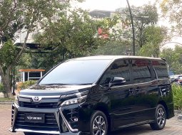 TDP 20JT! Toyota Voxy 2.0 A/T 2018 