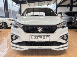 Suzuki Ertiga GX Hybrid Matic Tahun 2023 Kondisi Mulus Terawat Istimewa Seperti Baru