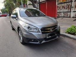 Suzuki SX4 S-Cross AT 2017 Abu-abu km 75 ribu siap pakai