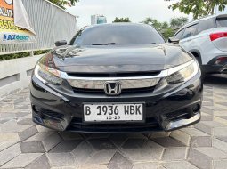 Honda Civic Sedan Matic Tahun 2017 Kondisi Mulus Terawat Istimewa Seperti Baru