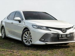 Toyota Camry 2.5 V AT 2020 - Garansi 1 Tahun