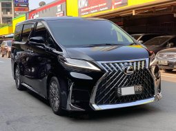 Lexus LM 350 2018