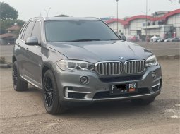 BMW X5 xDrive35i Executive 2016 SUV 4