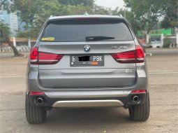 BMW X5 xDrive35i Executive 2016 SUV 6