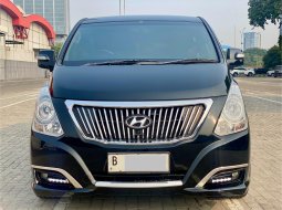 Hyundai H-1 Royale 2.4 limited at 2018 Hitam