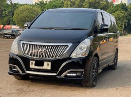 SIAP PAKAI!! HYUNDAI H1 ROYALE BENSIN AT HITAM 2018 3