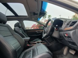 Honda CR-V 1.5L Turbo Prestige 2022 putih sensing sunroof 17