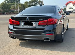 PROMO!! BMW 530i M SPORT AT HITAM 2020 4