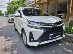 Toyota Veloz 1.3 M/T 2017 MPV manual 1