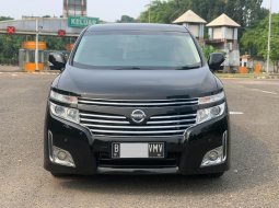 Nissan Elgrand Highway Star 2013