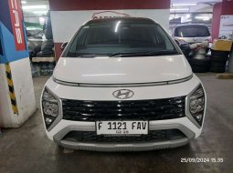 Hyundai Stargazer Prime AT 2022 Putih