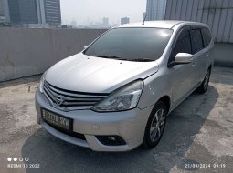 Nissan Grand Livina XV 2016 Silver 3