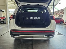 Hyundai Santa Fe 2.2 Signature AT ( Matic ) 2022 / 2023 Putih Km Antik low 17rban Good Condition 11