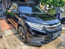 Honda HR-V 1.8L E Prestige AT 2021 Hitam 3