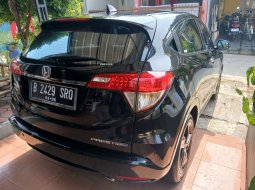 Honda HR-V 1.8L E Prestige AT 2021 Hitam 5