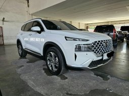 Hyundai Santa Fe 2.2 Signature AT ( Matic ) 2022 / 2023 Putih Km Antik low 17rban Good Condition 2