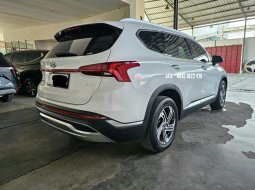 Hyundai Santa Fe 2.2 Signature AT ( Matic ) 2022 / 2023 Putih Km Antik low 17rban Good Condition 5