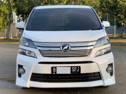 Toyota Vellfire Z Golden Eye 2015