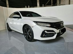 Honda Civic RS Hatchback AT (  Matic ) 2020 / 2021 Putih Km 45rban  jakarta selatan 2