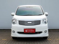 Toyota NAV1 V 2.0 2013 B1580WYQ