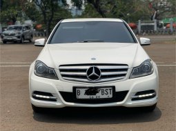 Mercedes-Benz C-Class C 200 Avantgarde Line 2014 Putih