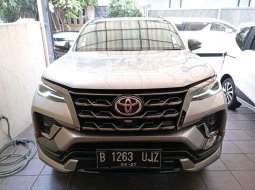 Toyota Fortuner New  4x2 2.8 A/T DSL GR Sport 2022 7