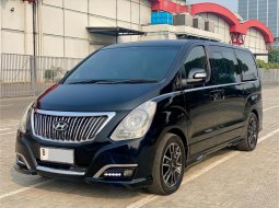 Hyundai H-1 Royale 2018 Hitam