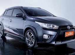 JUAL Toyota Yaris S TRD Heykers 2017 AT Abu-abu