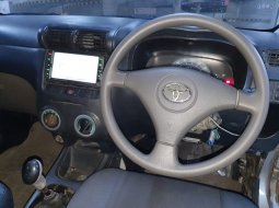 Daihatsu Xenia Li Manual DELUXE 2005 6