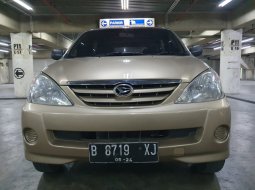 Daihatsu Xenia Li Manual DELUXE 2005 8