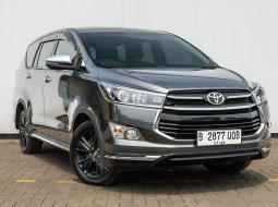 Toyota Kijang Innova Venturer 2.4 Diesel AT 2019 - Garansi 1 Tahun