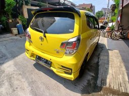 Toyota Agya 1.2 GR Sport A/T 2022 Kuning 5