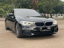 BMW 5 Series 530i 2020 Hitam