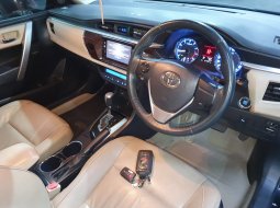 Toyota Corolla Altis 1.8 V AT 2015 gresss 16